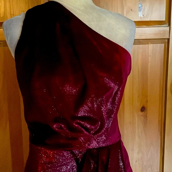 NWT TED BAKER ABINNA METALLIC ONE SHOULDER COCKTAIL DRESS SZ US 12 OR TED SZ 5 - Picture 3 of 6